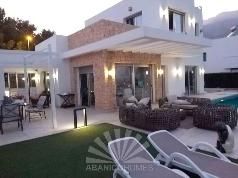 Homes for sale and rental in Alicante