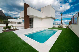 Chalet for sale in Polop, Alicante. 