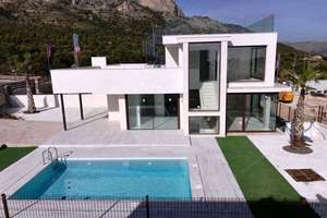 Chalet for sale in Polop, Alicante. 